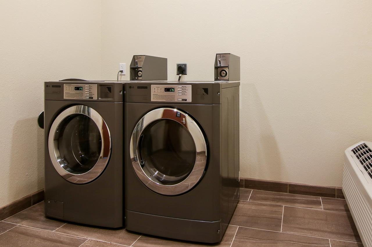 Cobblestone Inn & Suites - Menomonie/Uw-Stout Ngoại thất bức ảnh