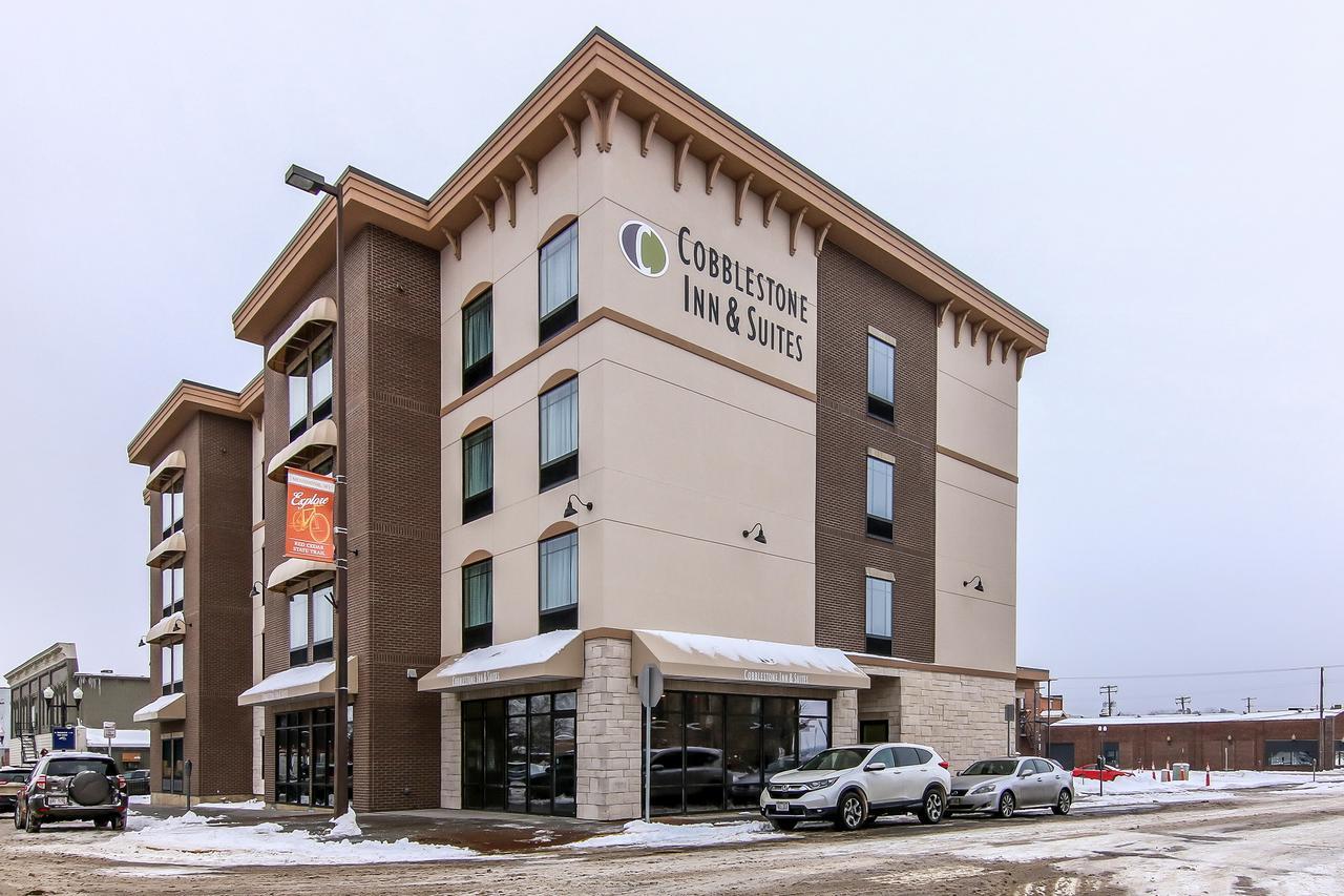 Cobblestone Inn & Suites - Menomonie/Uw-Stout Ngoại thất bức ảnh