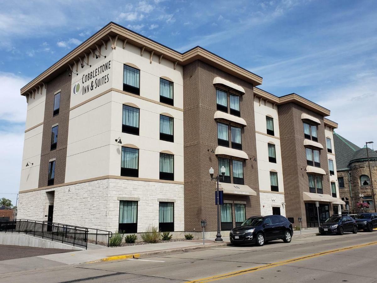 Cobblestone Inn & Suites - Menomonie/Uw-Stout Ngoại thất bức ảnh